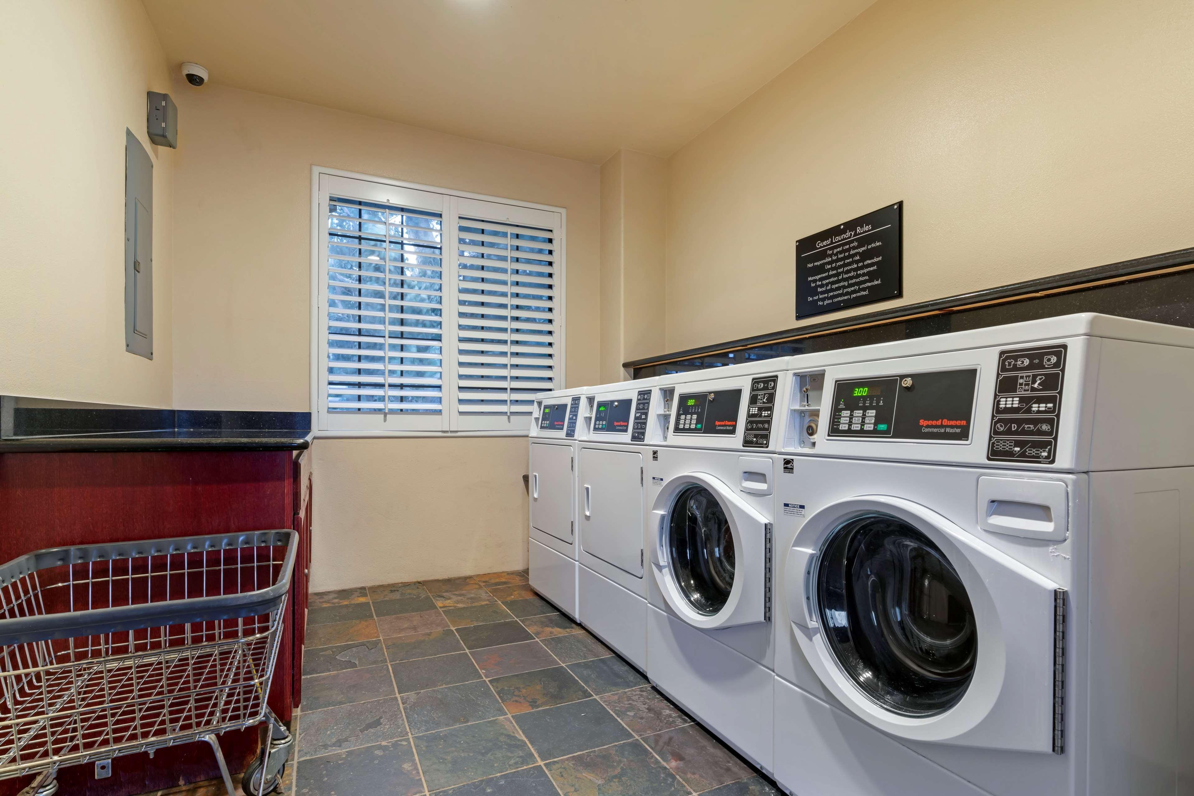 Best Western Plus Brookside Inn Milpitas Esterno foto